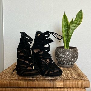 Suede Madden Girl Brand Chunky Heels. Size 5.5